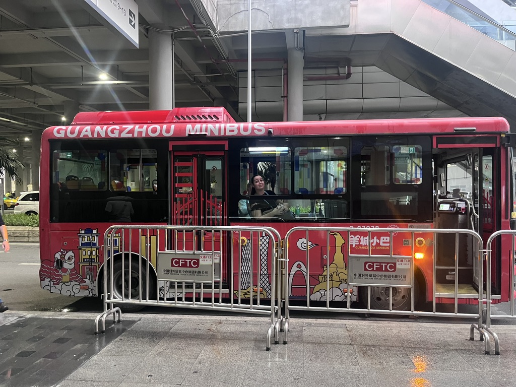 Cris en el Guangzhou Minibus